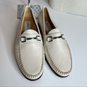 Mezlan leather what Loafers shoes like new condition silver hardware